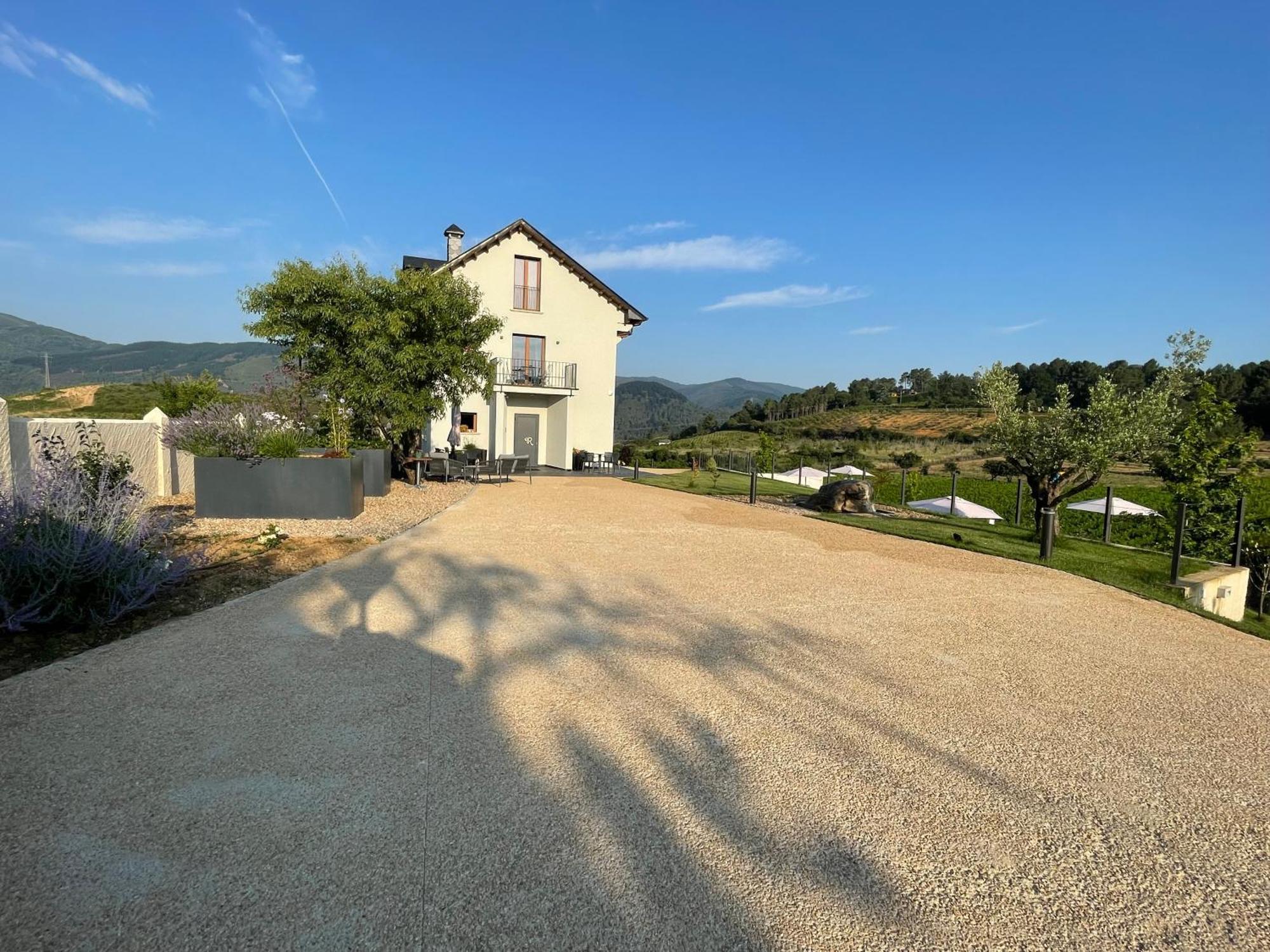 Boutique Finca Esencial บียาฟรันกา เดล เบียร์โซ ภายนอก รูปภาพ
